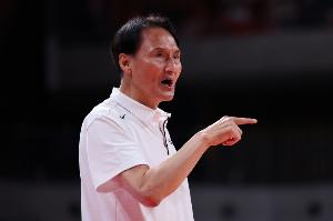 媒体人：韩国男篮一只脚踏上悬崖 存在无法进世预赛第二轮的风险